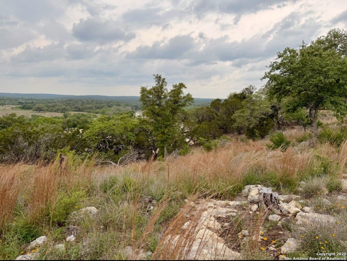 1.18 acres in Comal County - photo 6
