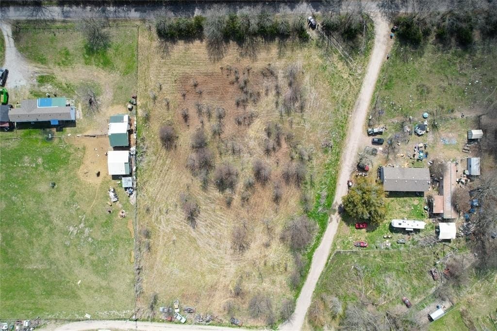 2.09 acres in Hunt County - photo 7