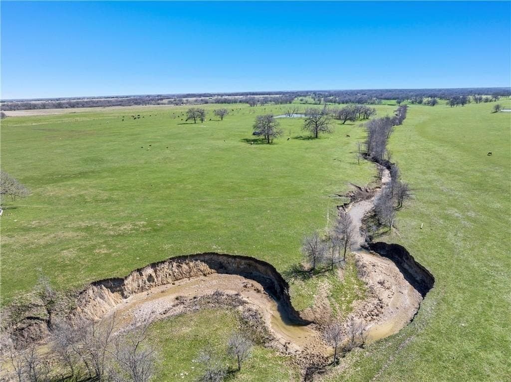 280 acres in McLennan County - photo 2