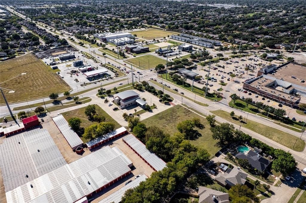 0.76 acres in Dallas County - photo 9