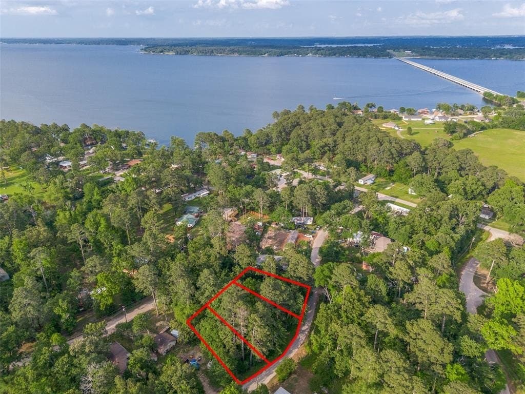 0.17 acres in Henderson County - photo 13