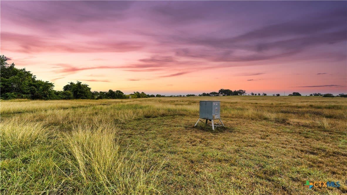 37 acres in Lavaca County - photo 3