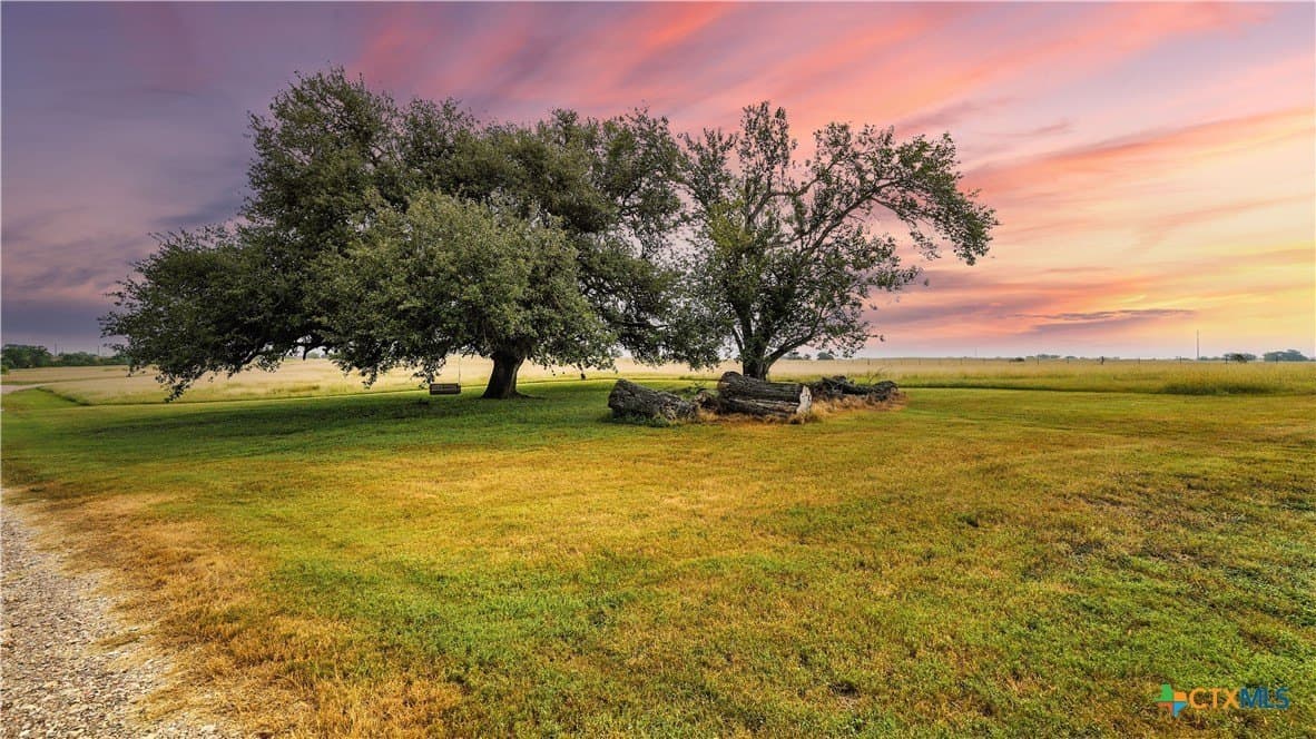 37 acres in Lavaca County - photo 2