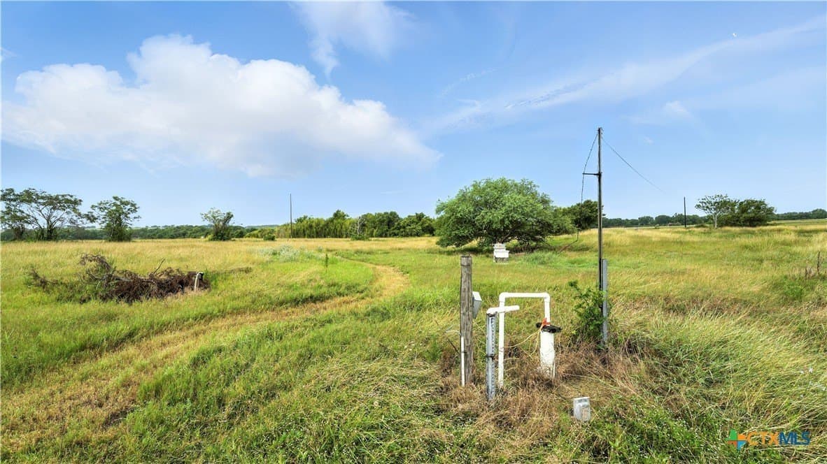 37 acres in Lavaca County - photo 26