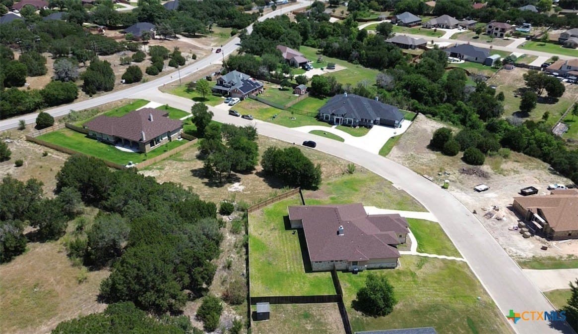 0.5 acres in Bell County - photo 4