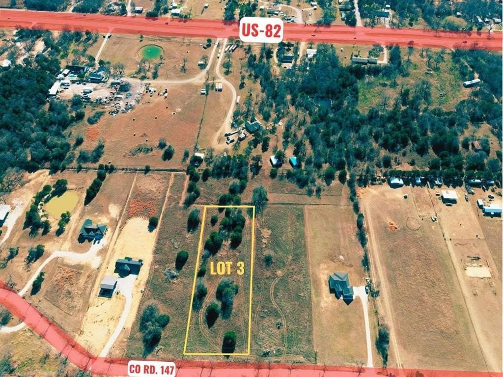 2.05 acres in Cooke County - photo 2