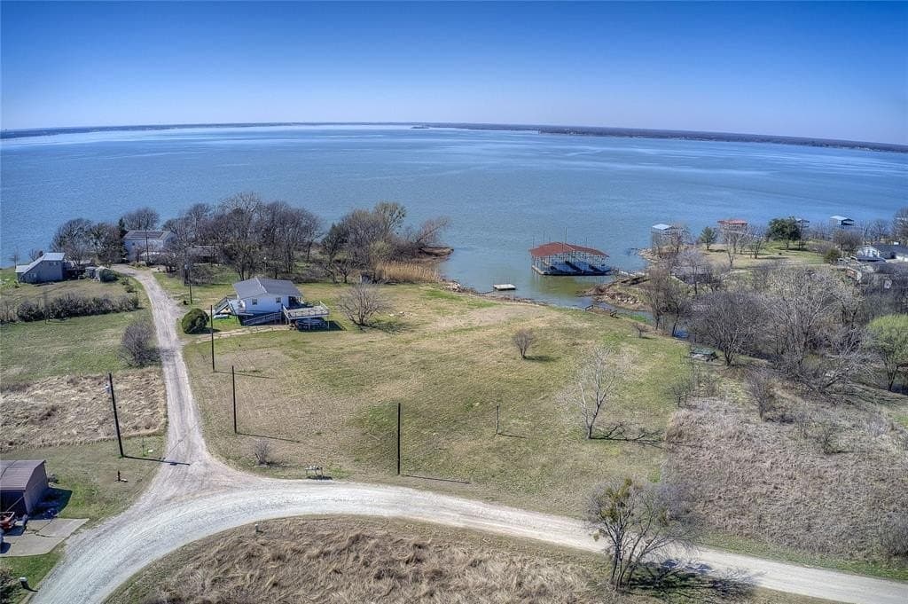 0.37 acres in Hunt County - photo 2