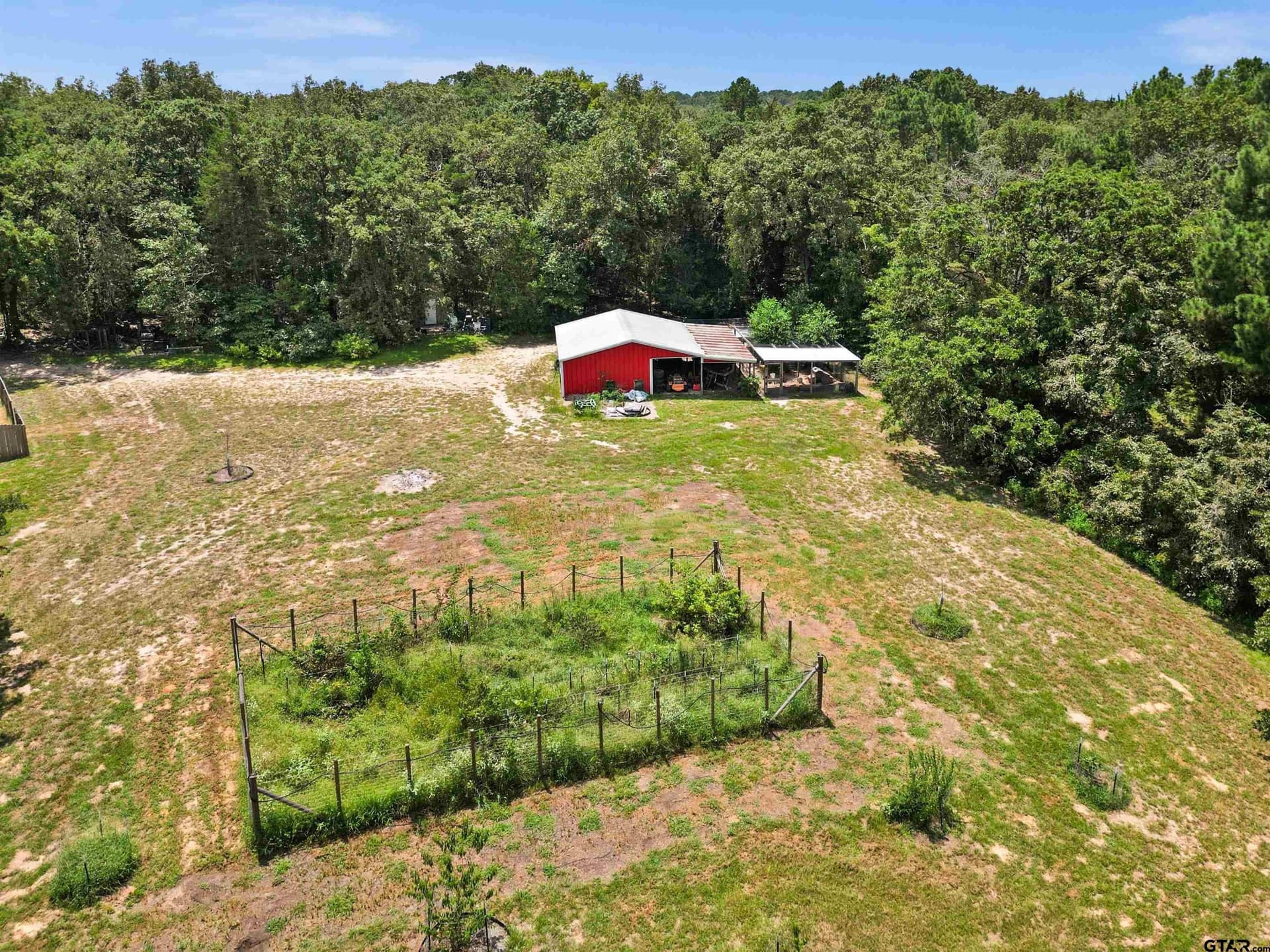16.71 acres in Smith County - photo 2
