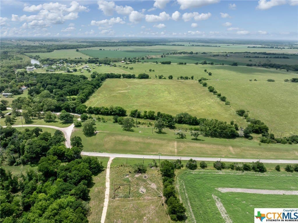 33.96 acres in Gonzales County - photo 35
