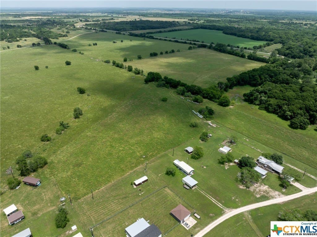 33.96 acres in Gonzales County - photo 17