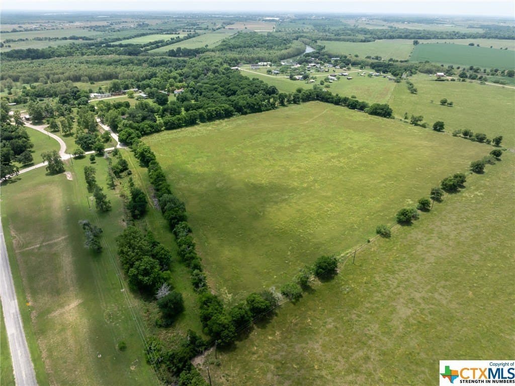 33.96 acres in Gonzales County - photo 18