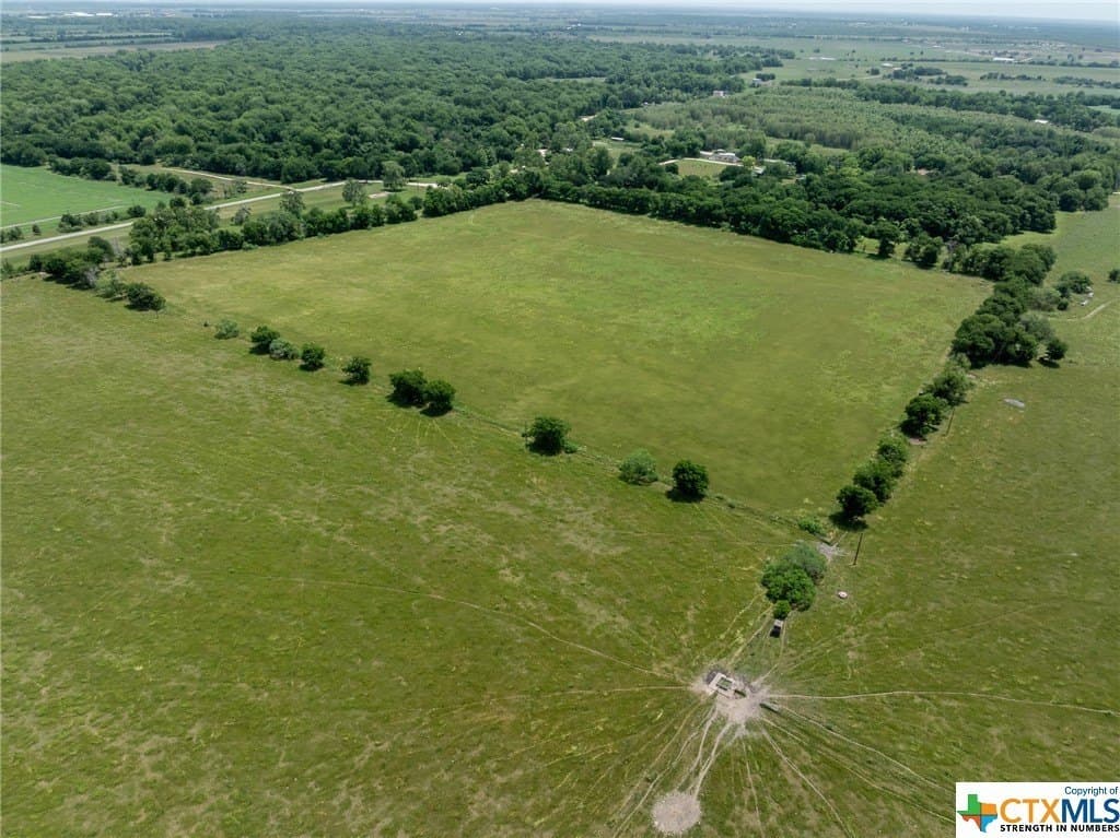33.96 acres in Gonzales County - photo 38