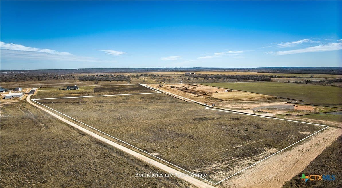 10.69 acres in Bastrop County - photo 2