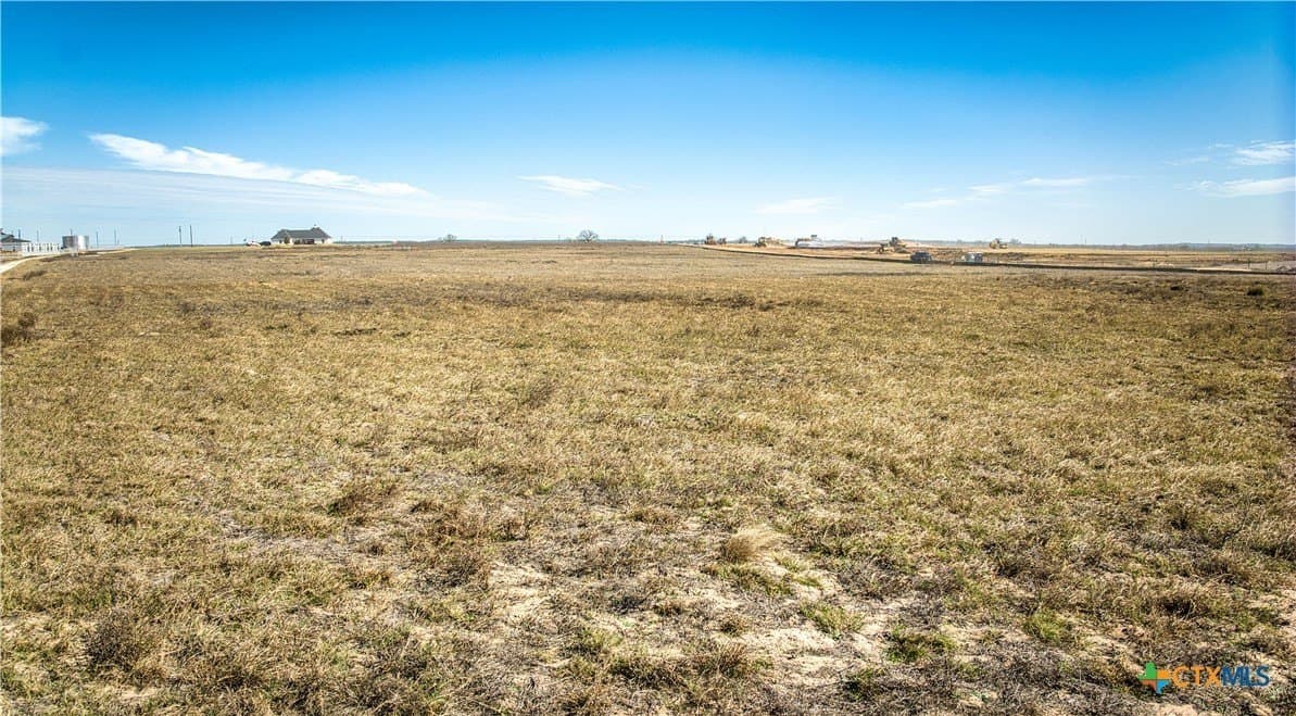 10.69 acres in Bastrop County - photo 5