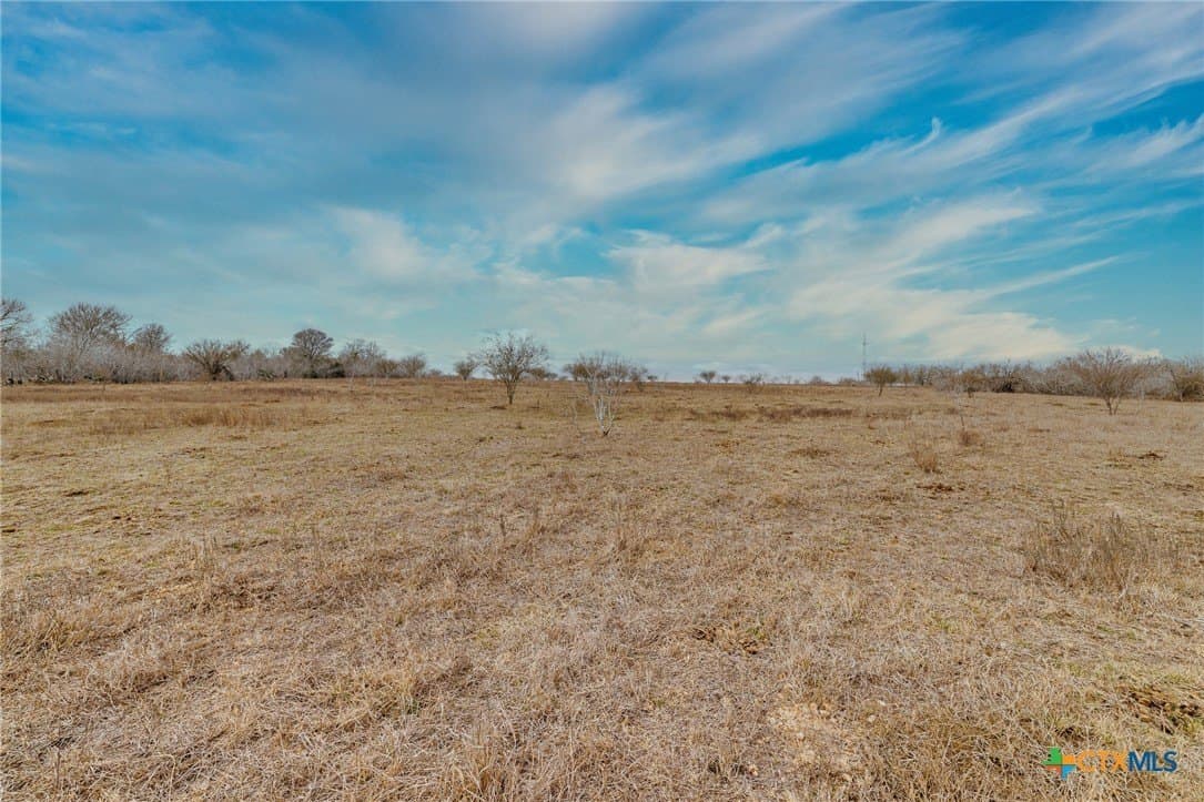 20 acres in Gonzales County - photo 27