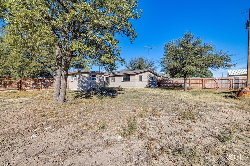 10 acres in Irion County - photo 43
