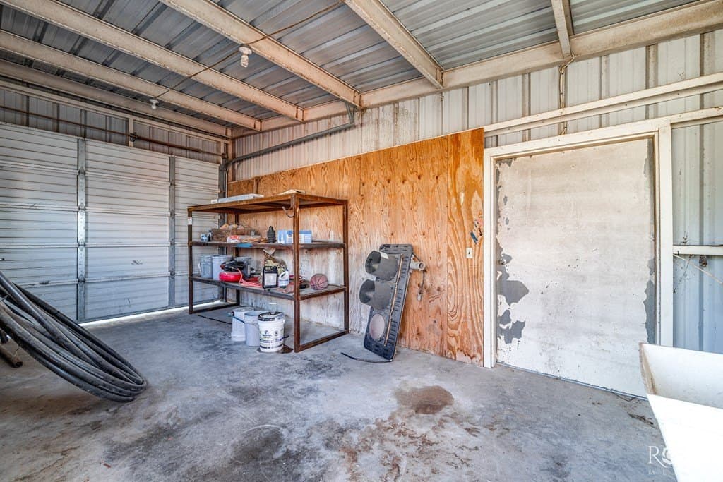 10 acres in Irion County - photo 40