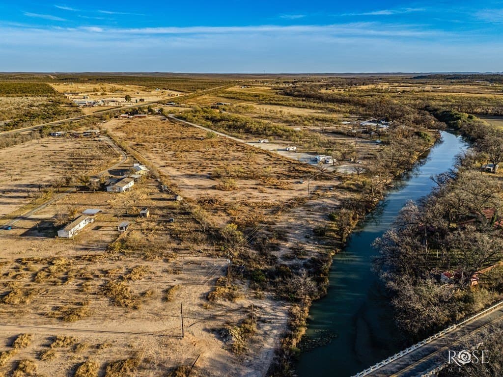 10 acres in Irion County - photo 3