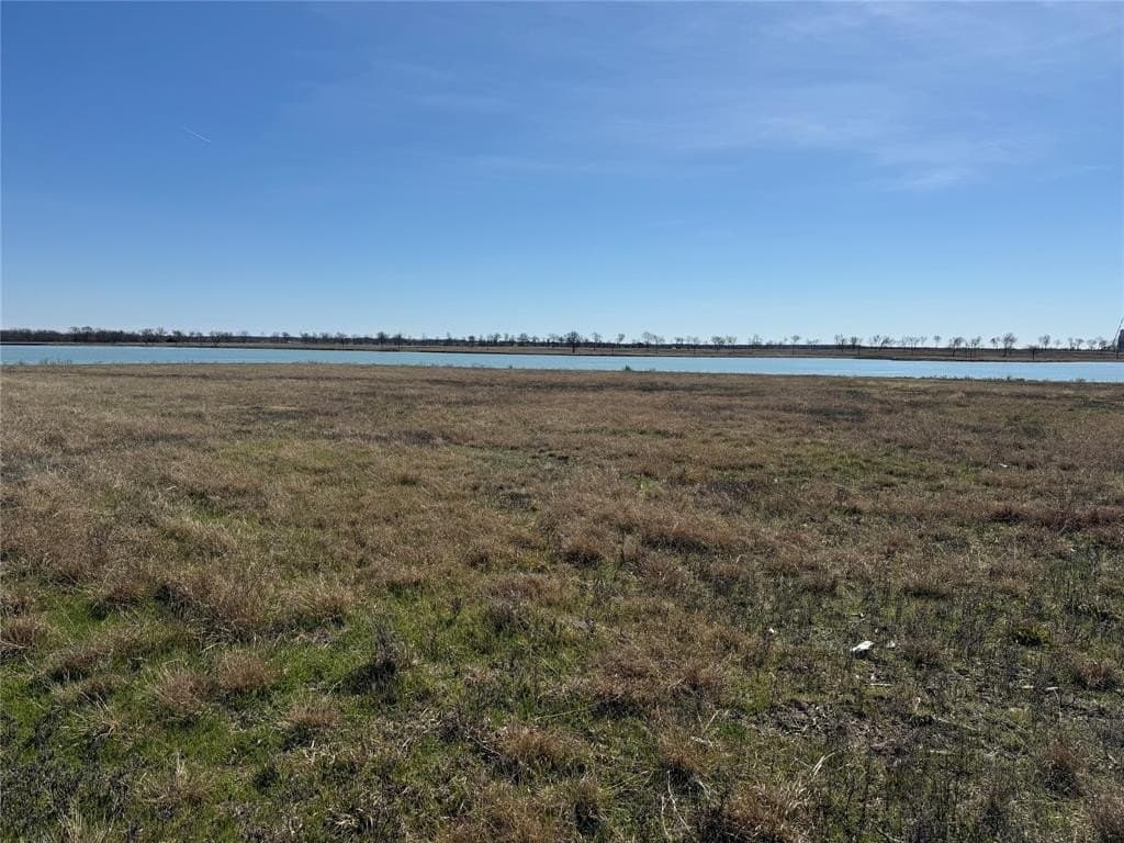 1.78 acres in Navarro County - photo 15
