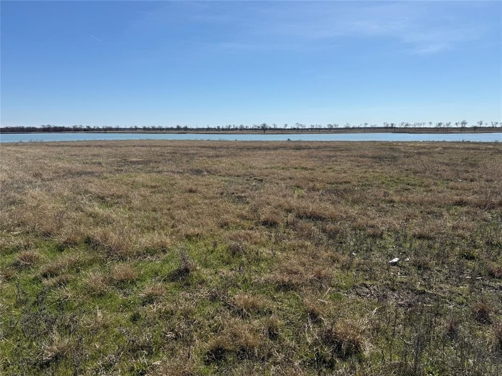 1.78 acres in Navarro County - photo 17