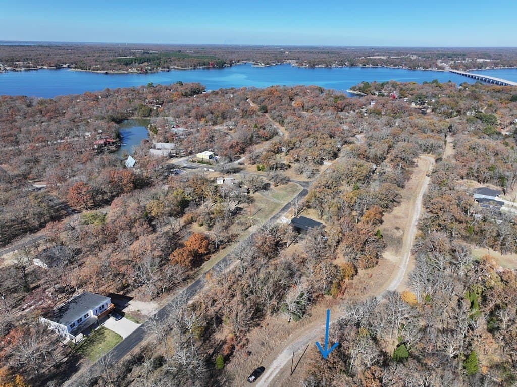 0.25 acres in Henderson County - photo 4