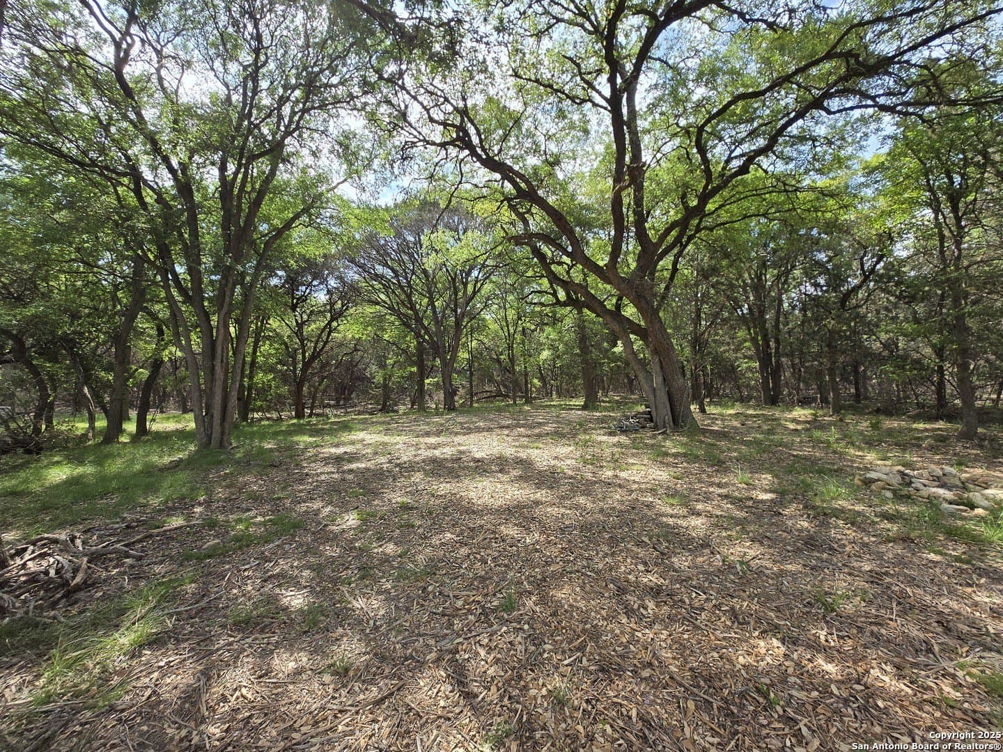 2 acres in Bandera County - photo 13