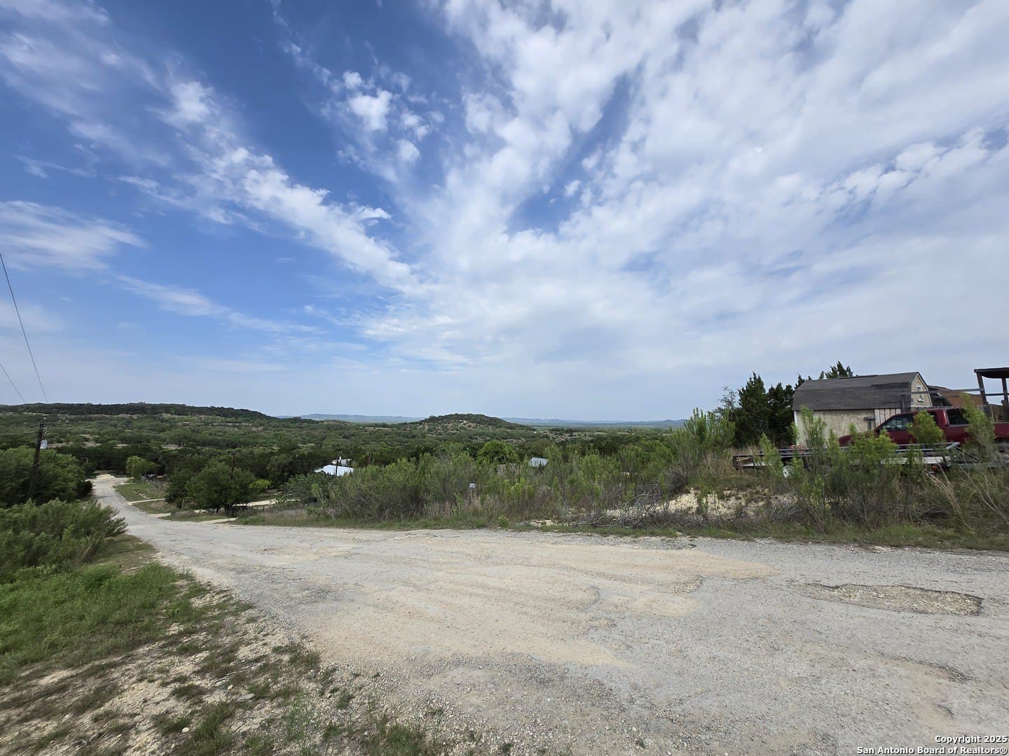 2 acres in Bandera County - photo 5