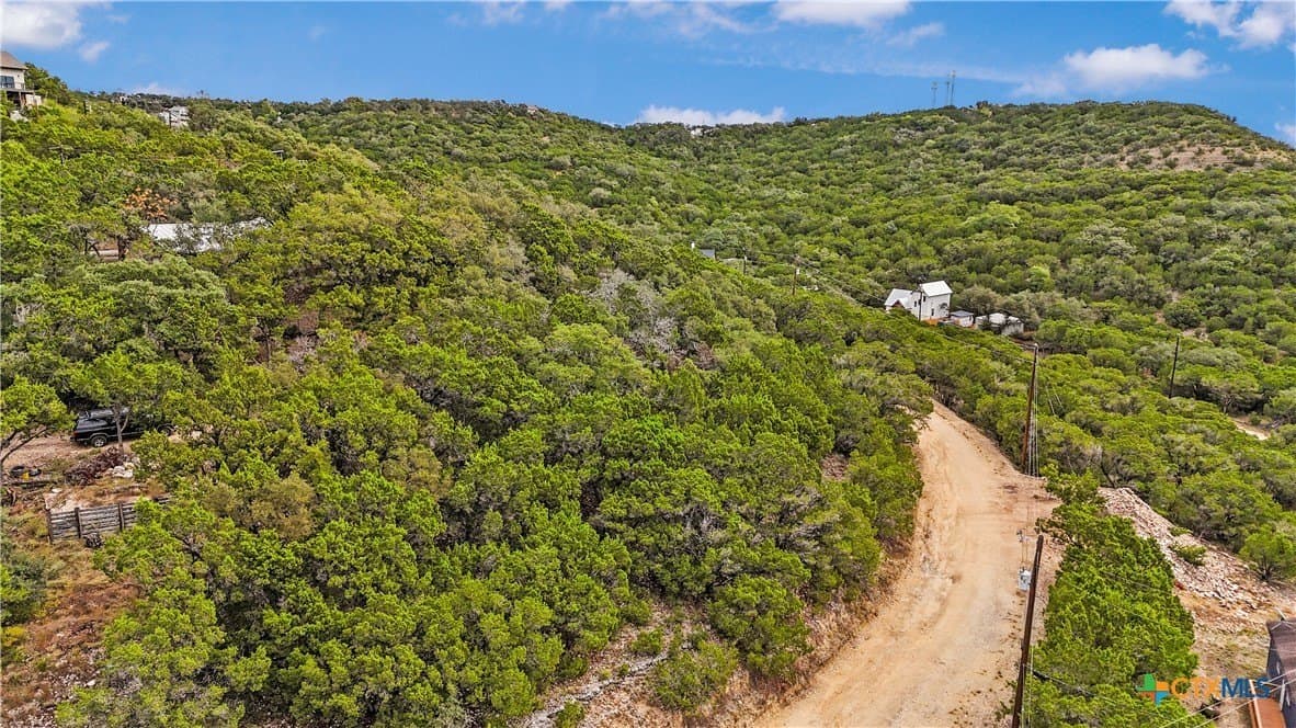 0.18 acres in Comal County - photo 5