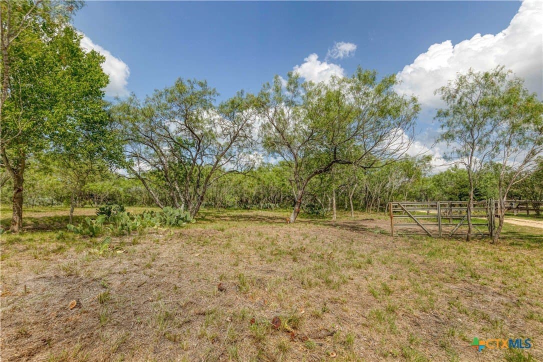 14.92 acres in Caldwell County - photo 4