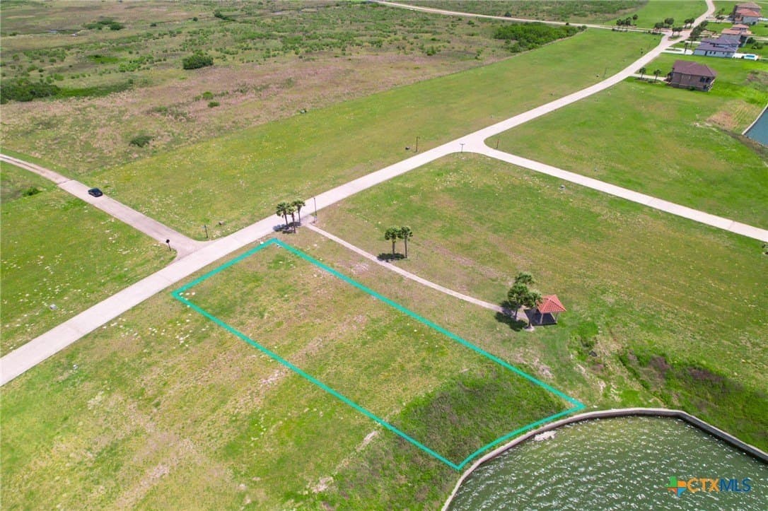0.31 acres in Calhoun County - photo 2