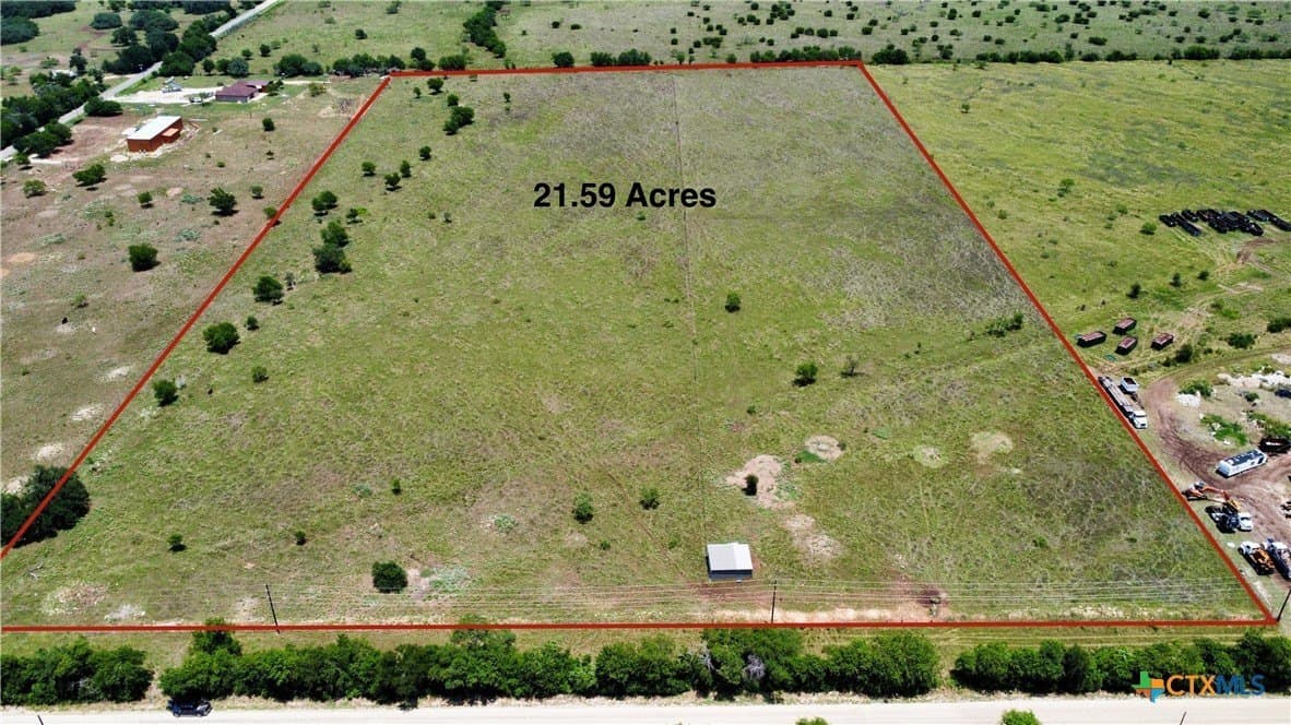21.59 acres in Williamson County - photo 3