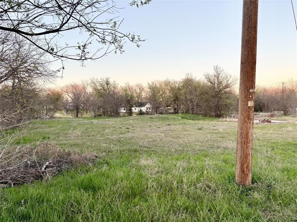0.94 acres in Erath County - photo 3