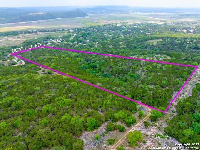 13.39 acres in Bandera County - photo 2