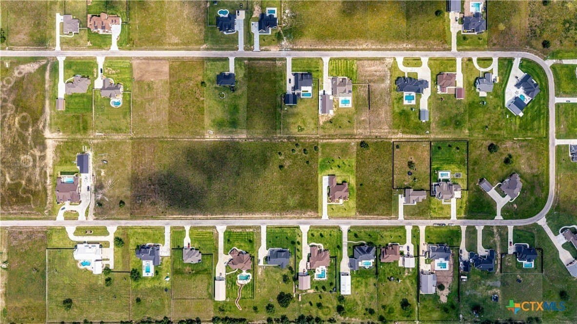 1.49 acres in Victoria County - photo 7