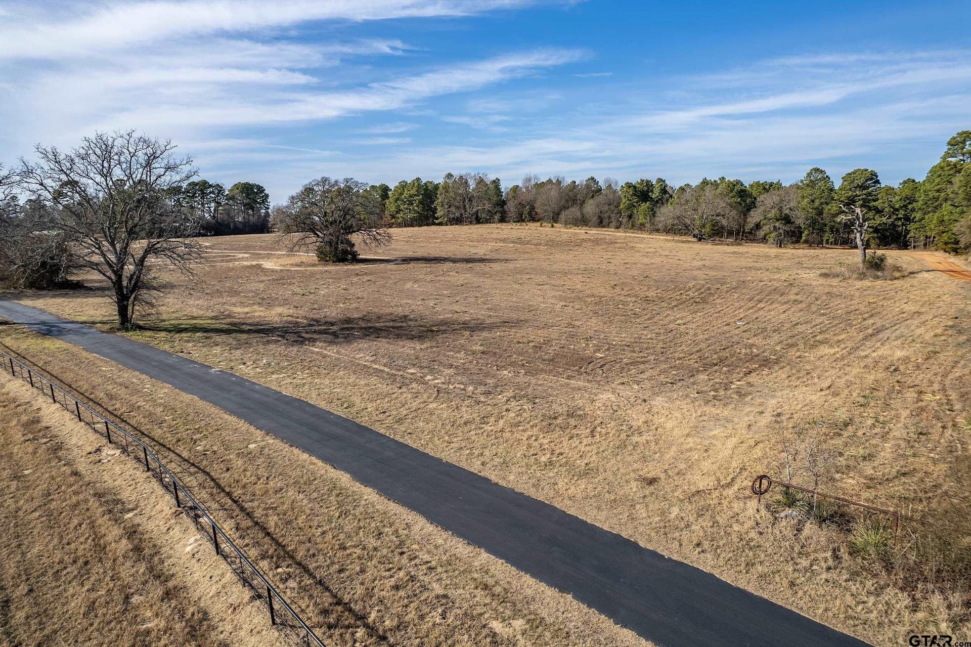 106.59 acres in Smith County - photo 4