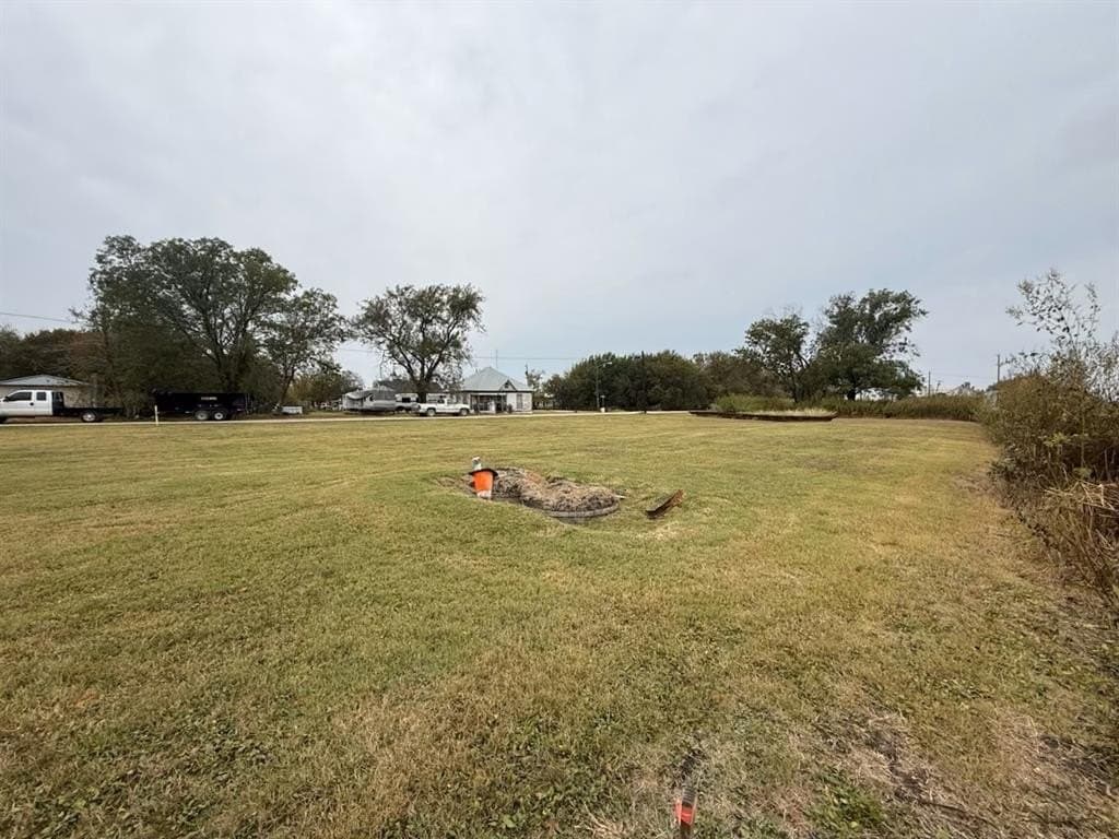0.32 acres in Navarro County - photo 3