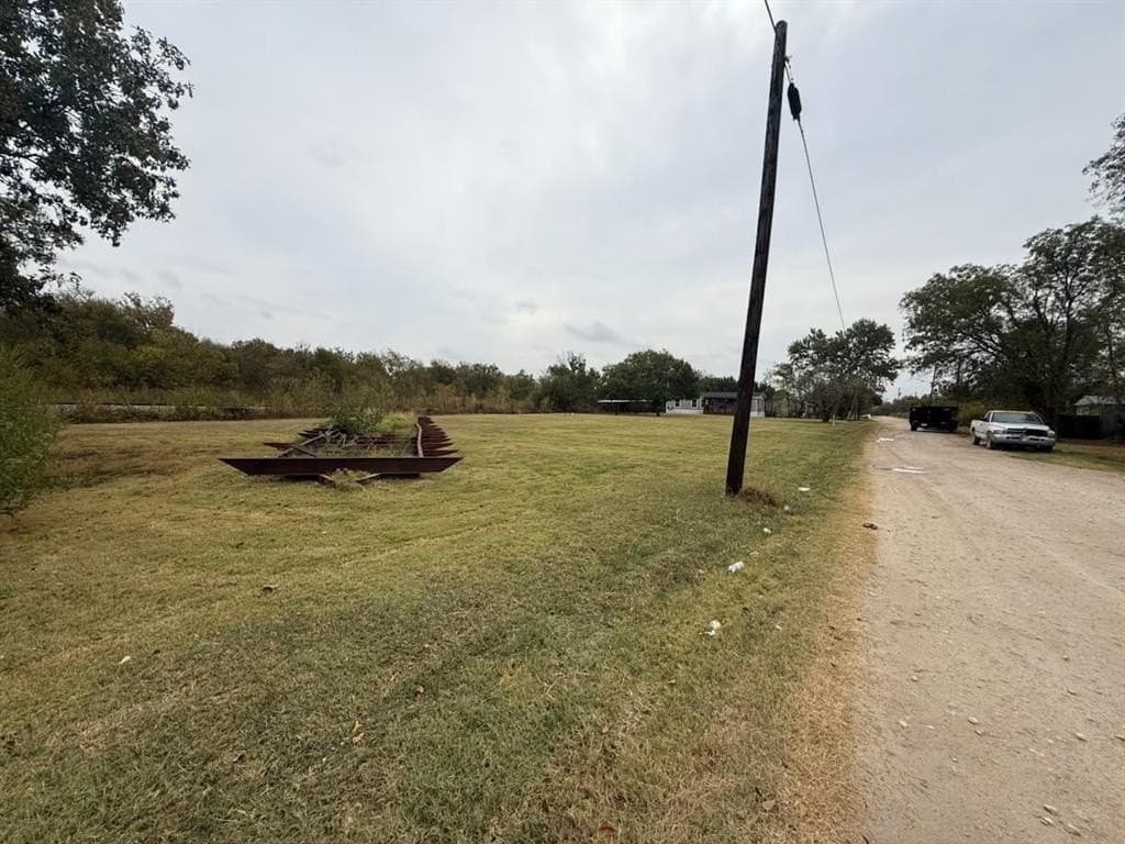 0.32 acres in Navarro County - photo 2