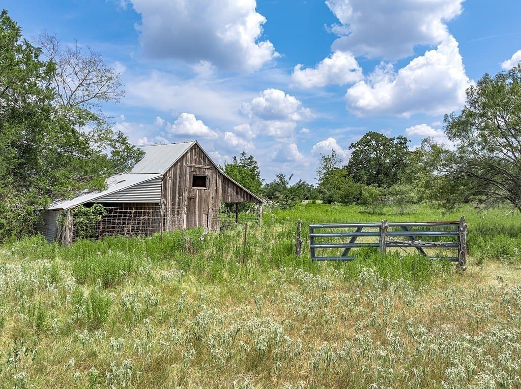 76.48 acres in Fayette County - photo 16
