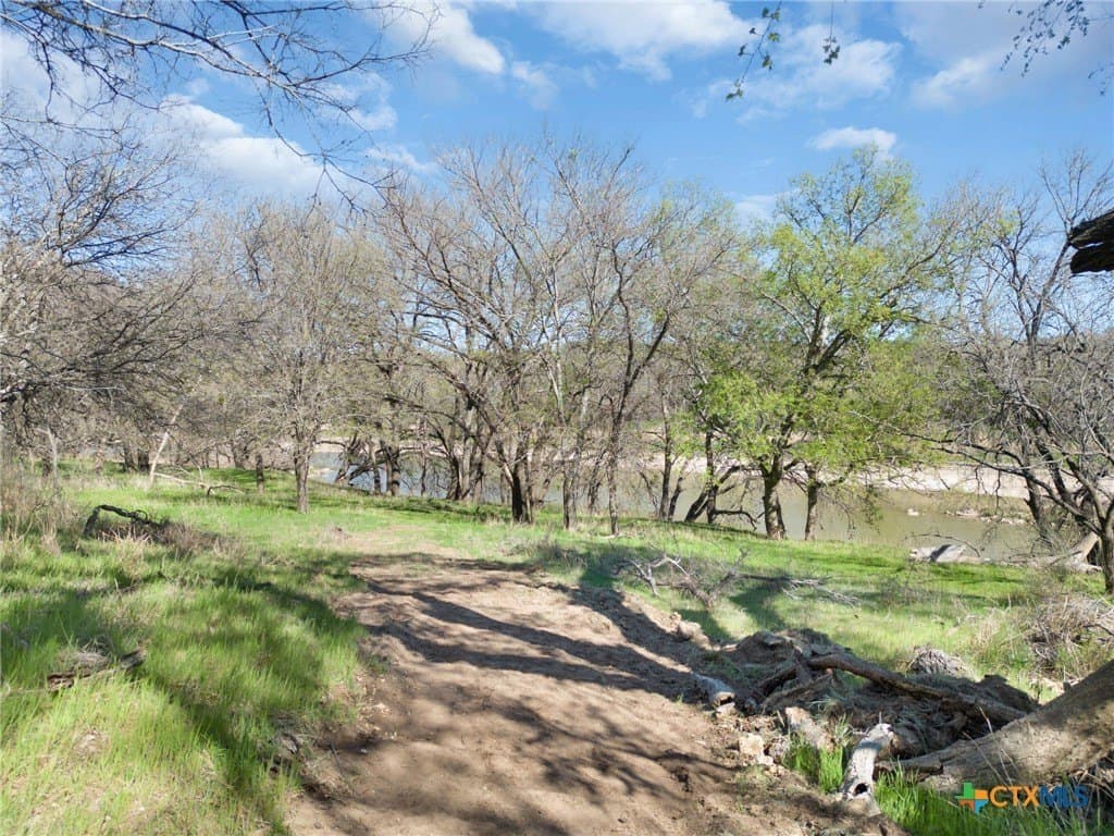 25 acres in Lampasas County - photo 20