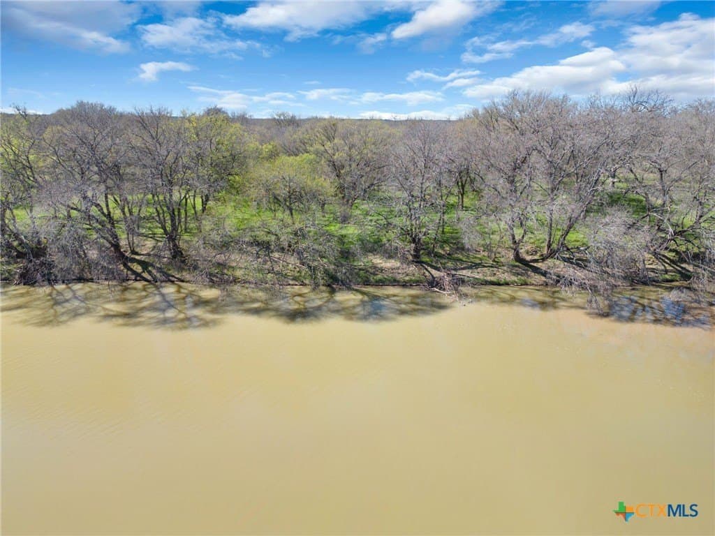 25 acres in Lampasas County - photo 7