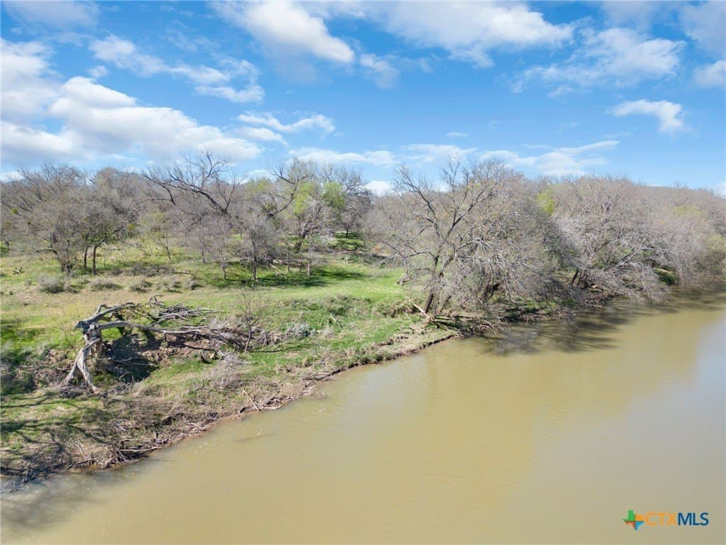25 acres in Lampasas County - photo 11
