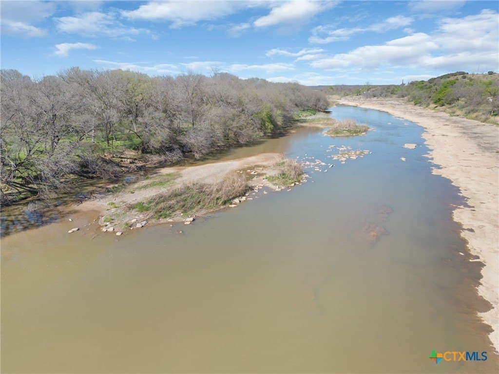 25 acres in Lampasas County - photo 8