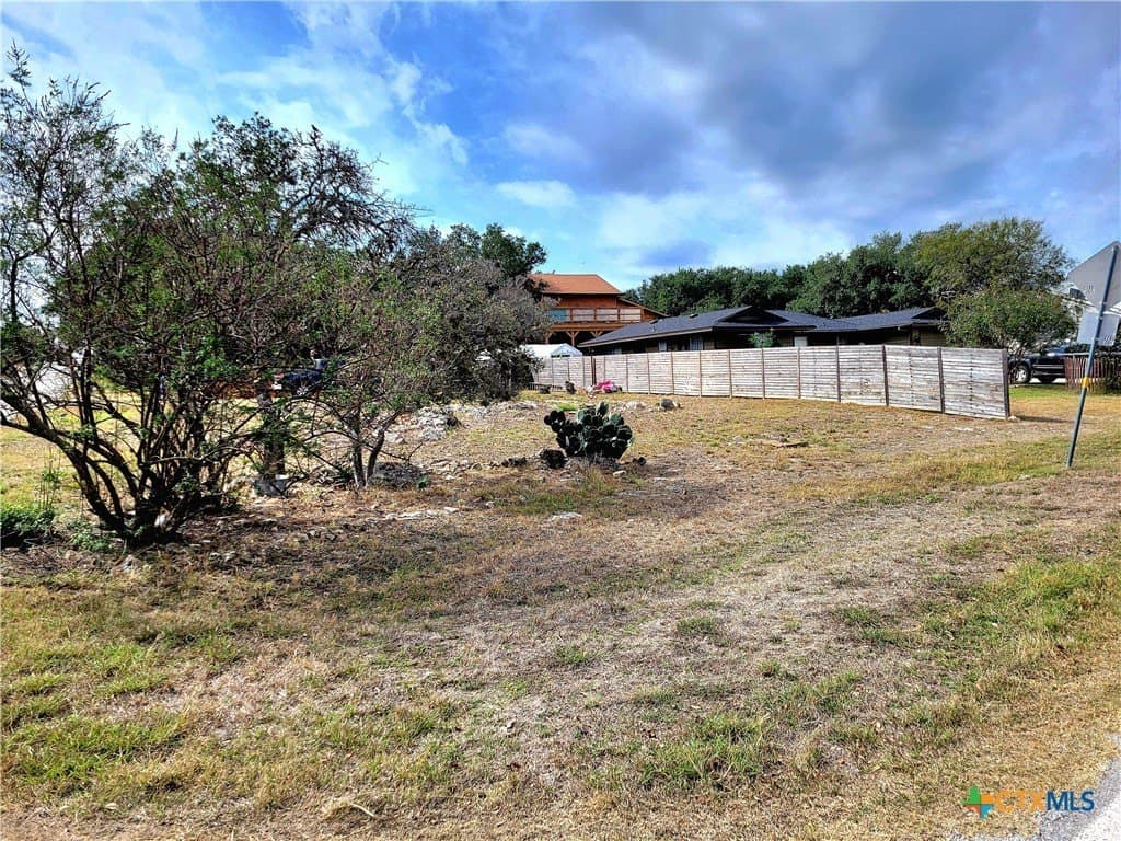 2566 Glenn Drive lot: 25