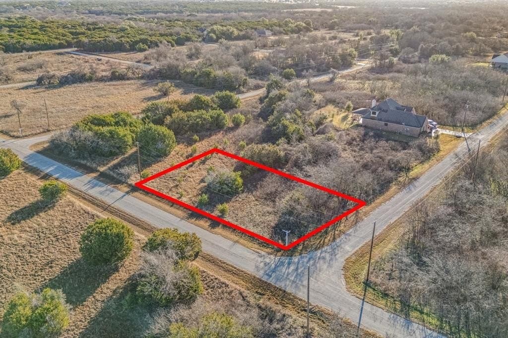 0.29 acres in Hill County - photo 4
