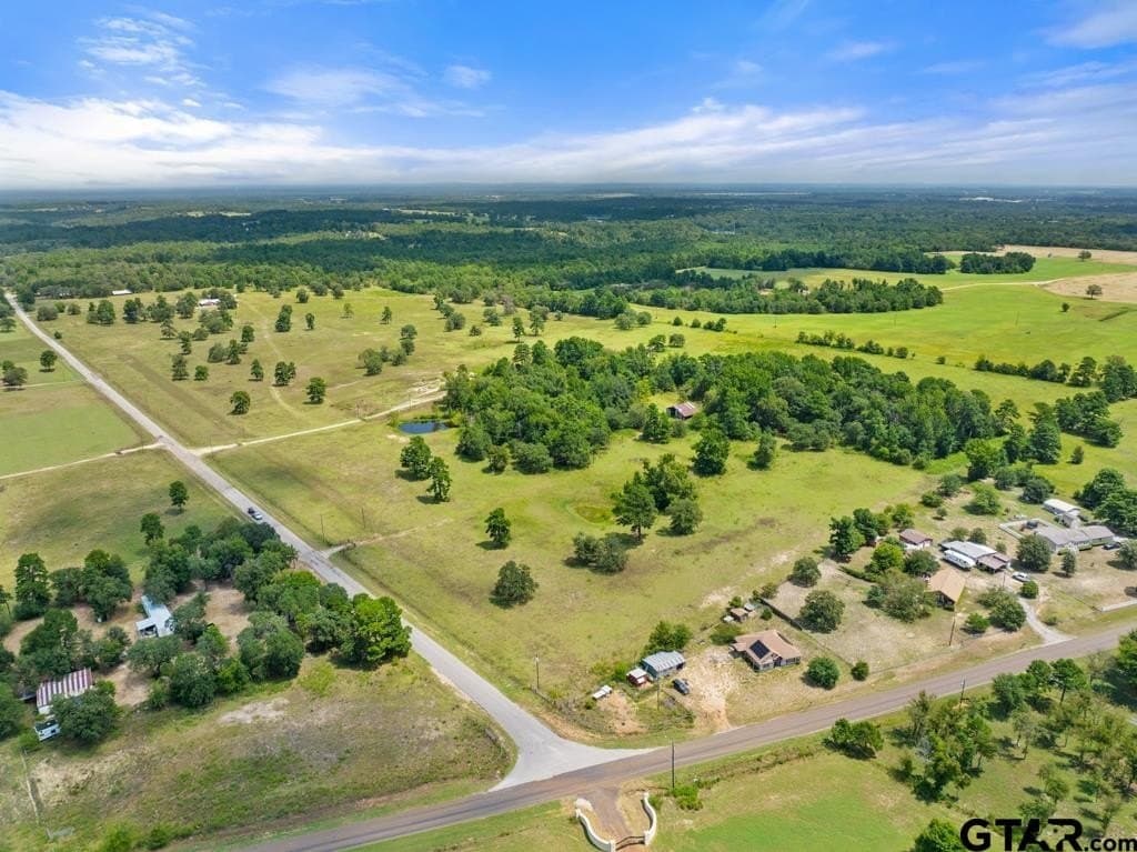 84 acres in Smith County - photo 47