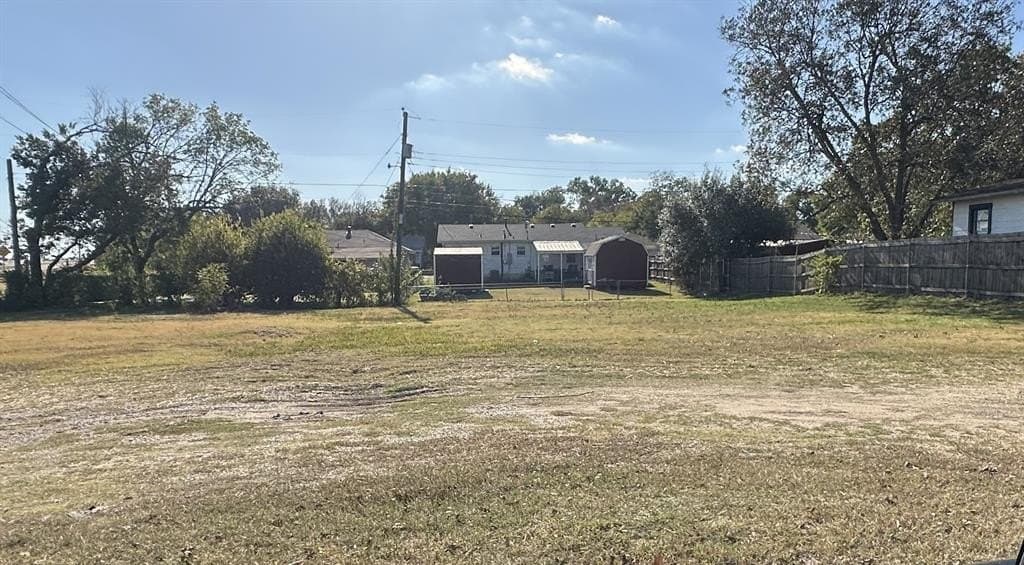 0.37 acres in McLennan County - photo 3