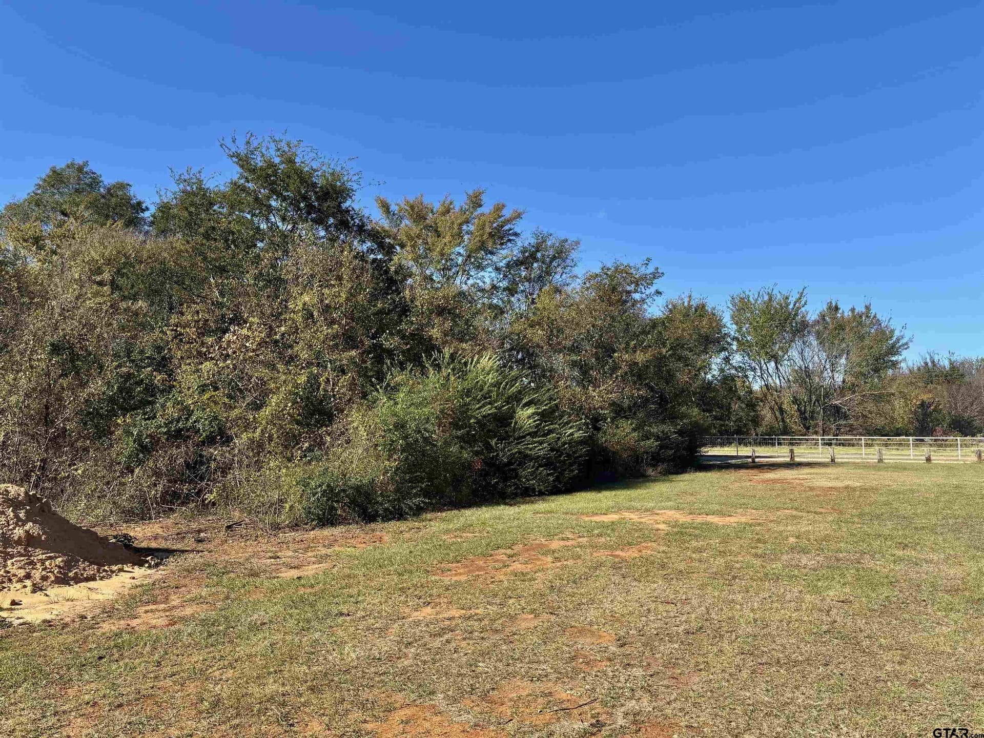 0.52 acres in Henderson County - photo 4