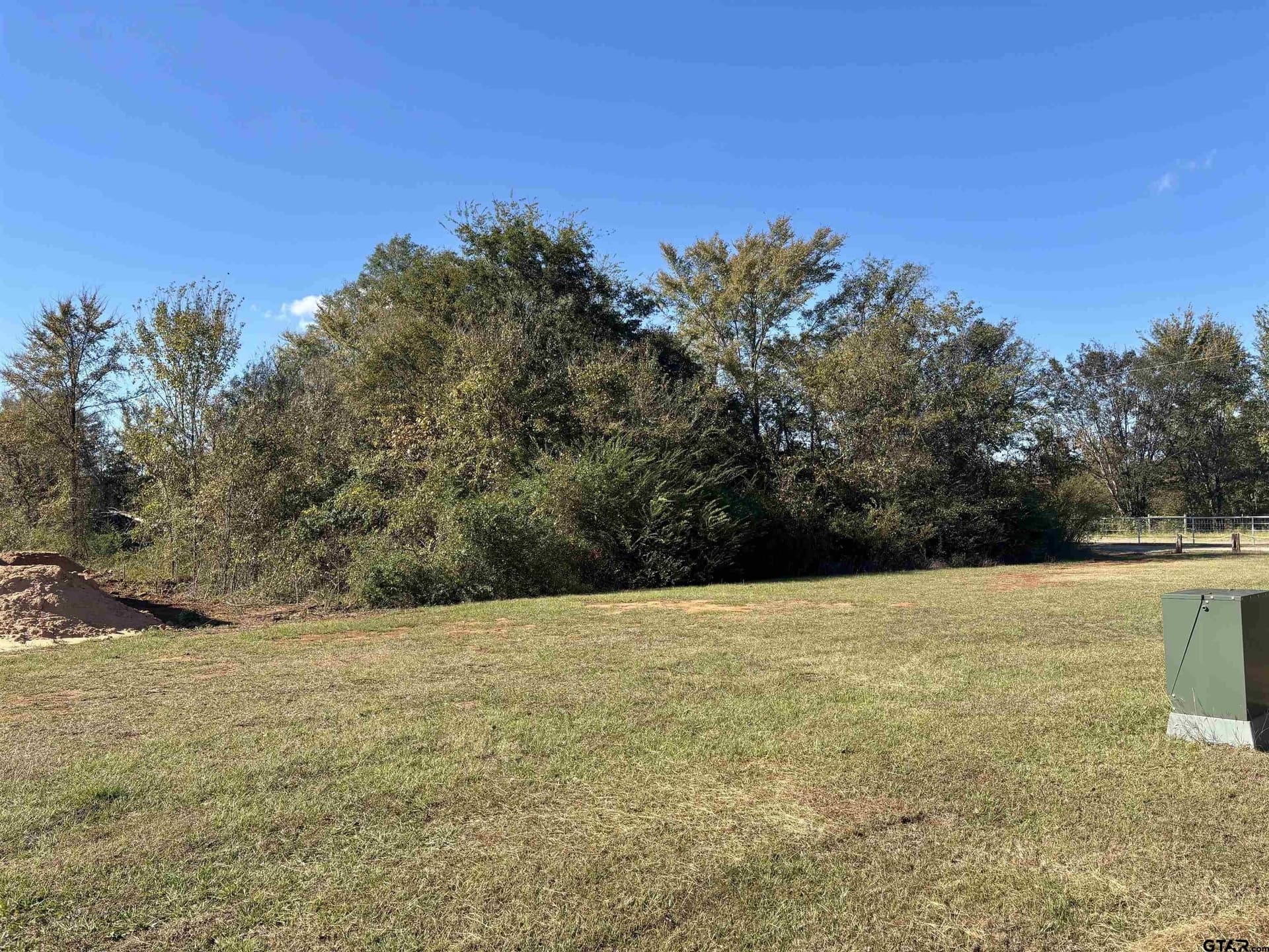 0.52 acres in Henderson County - photo 3