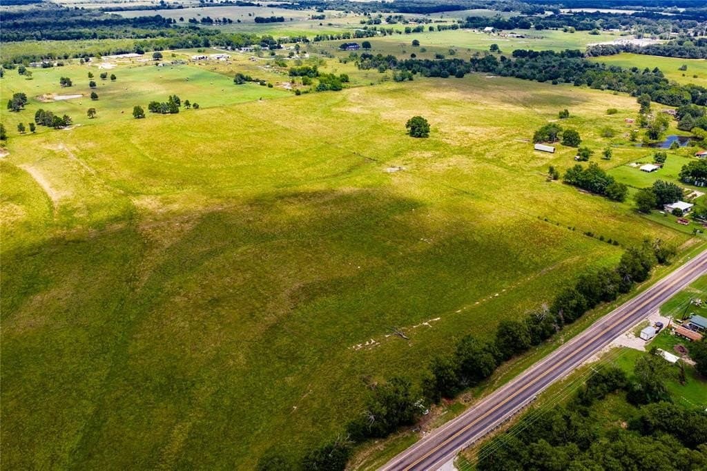 16.3 acres in Kaufman County - photo 2