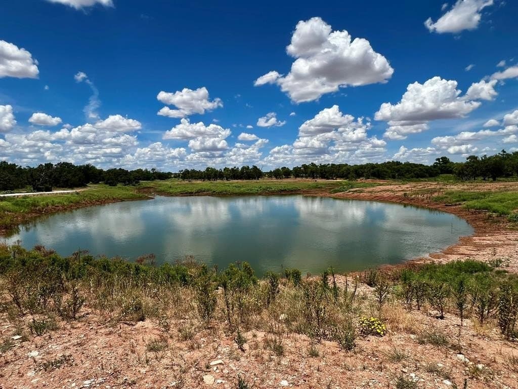 370 acres in Jones County - photo 4